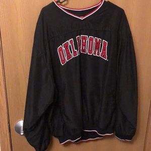 Lightweight pullover jacket